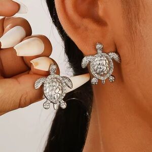 Sea Turtle Silver Stud Earrings